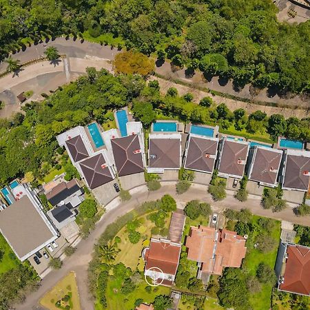 Tulip Hill View Villa 5 Bedrooms With A Private Swimming Pool Bandung Exterior photo