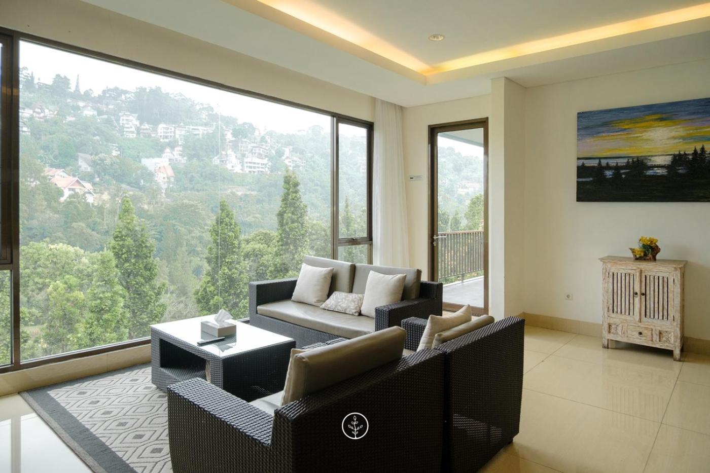 Tulip Hill View Villa 5 Bedrooms With A Private Swimming Pool Bandung Exterior photo