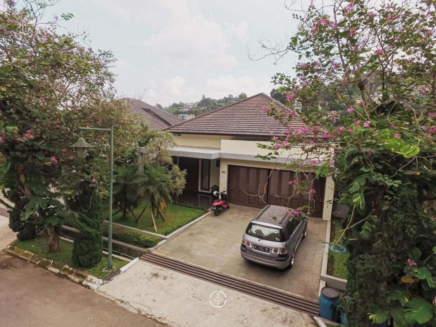 Tulip Hill View Villa 5 Bedrooms With A Private Swimming Pool Bandung Exterior photo