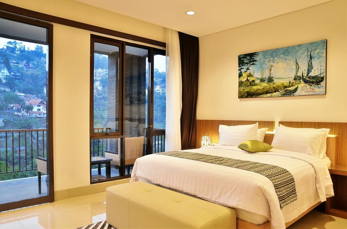 Tulip Hill View Villa 5 Bedrooms With A Private Swimming Pool Bandung Exterior photo