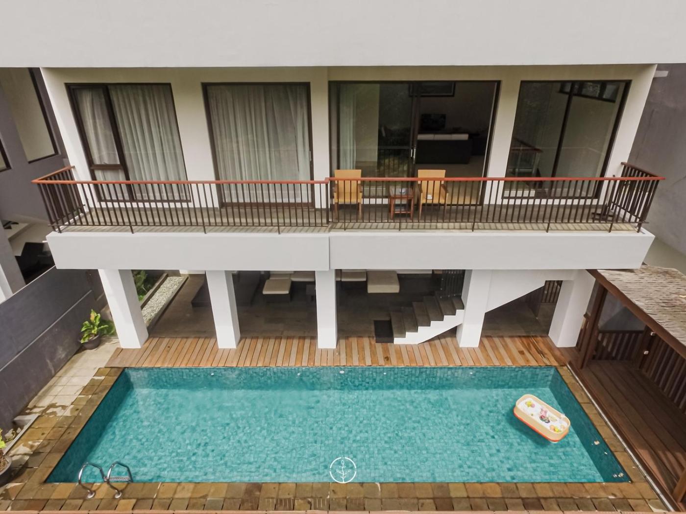 Tulip Hill View Villa 5 Bedrooms With A Private Swimming Pool Bandung Exterior photo